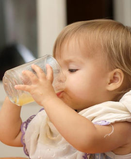 12-24 Aylık Çocuklar İçin Uygun İçecekler 